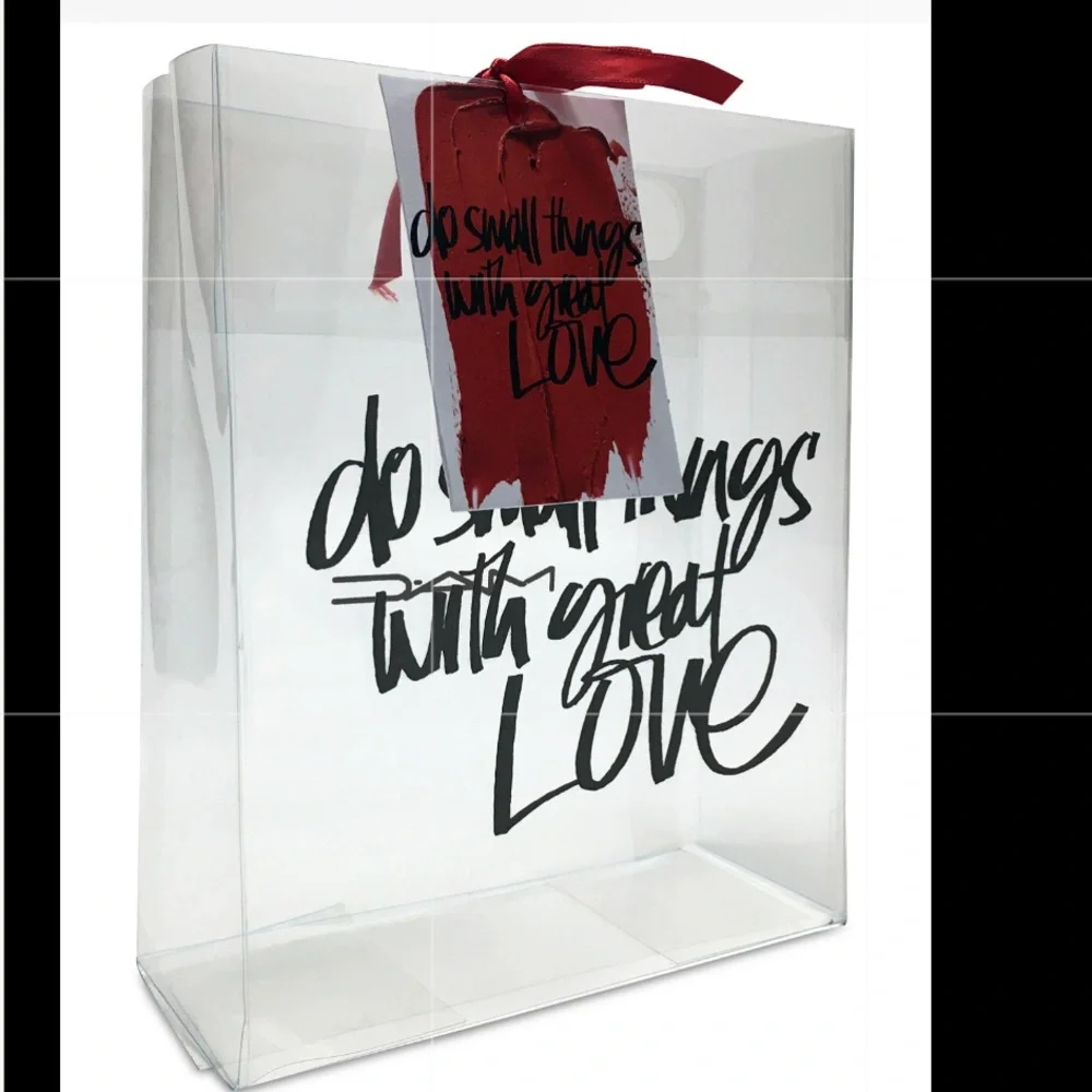 MAC LIP GLOSS & DEMI-WIPES